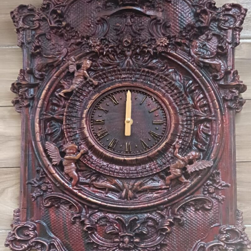 Reloj en Madera de Cedro Estilo Luis XV para tu Hogar