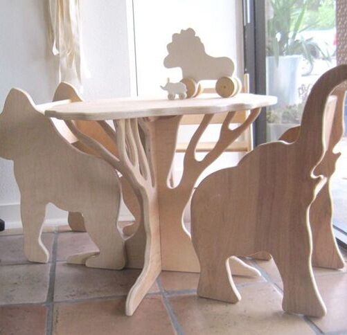 Archivo en DXF Mesa Infantil Jungla para Router CNC